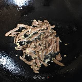 白菜木耳炒肉丝的做法步骤：6
