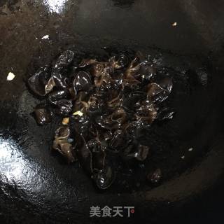 白菜木耳炒肉丝的做法步骤：7