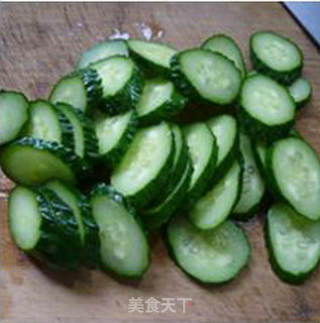香菇炒青瓜的做法步骤：4