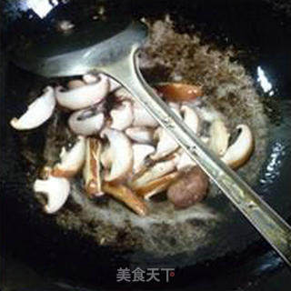 香菇炒青瓜的做法步骤：7