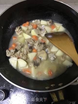 咖喱鸡块的做法步骤：6