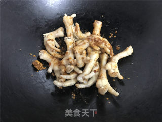 香辣鸡爪的做法步骤：5