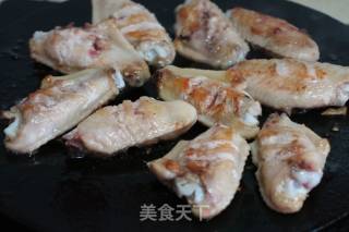 香菇烧鸡翅的做法步骤：4