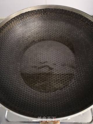 西红柿鸡蛋面的做法步骤：2