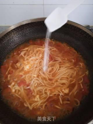 西红柿鸡蛋面的做法步骤：12