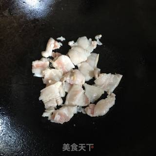 香菇毛豆米炒肉的做法步骤：5