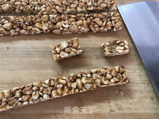 花生酥糖的做法步骤：8