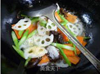 什锦莲藕的做法步骤：11