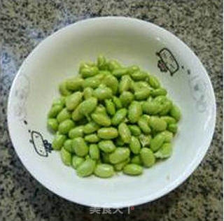 香菇毛豆炒蒲瓜的做法步骤：2