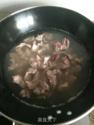 牛肉炖土豆的做法步骤：3