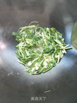 蒜蓉白菜苗的做法步骤：4