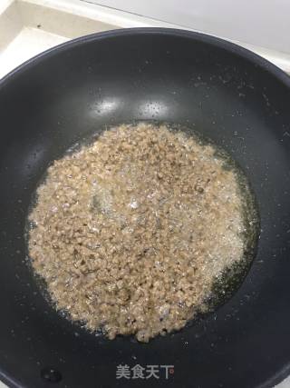 土豆家滴—【秘制炸酱面】+【秘制炸酱】的做法步骤：4