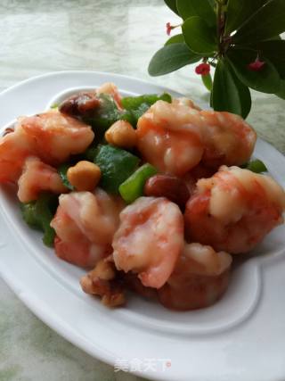 坚果炒虾仁的做法步骤：7