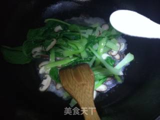 香菇油菜的做法步骤：10