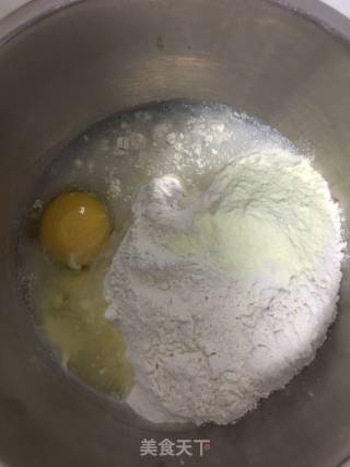 奶酪小餐包的做法步骤：1