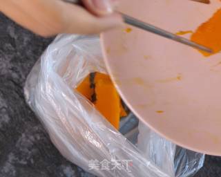 宝宝辅食 香甜美味的南瓜泥的做法步骤：6