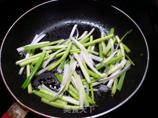 苦瓜肉片炒面的做法步骤：4