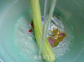 夜开花烧小素鸡的做法步骤：3