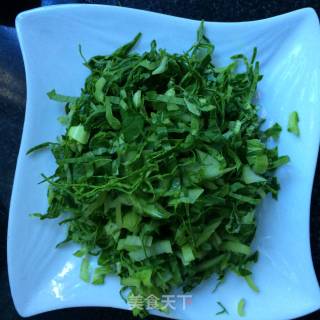 青菜香菇蛋花羹的做法步骤：2