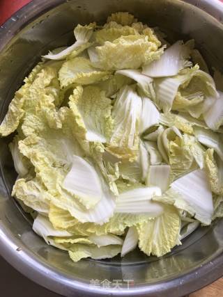 素炒娃娃菜的做法步骤：1