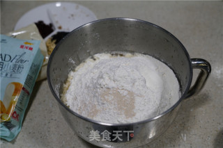 芝麻松子红糖馒头的做法步骤：2