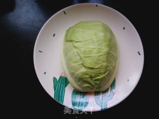 包菜炒腊肠的做法步骤：1
