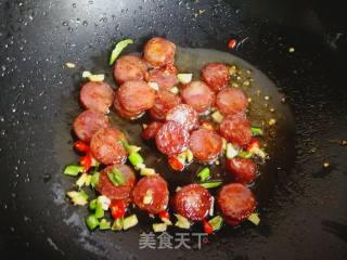 包菜炒腊肠的做法步骤：5