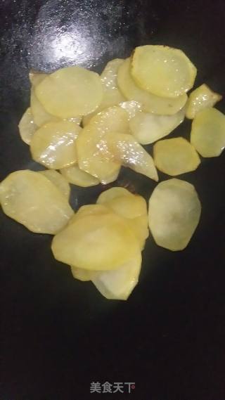 葱香土豆片的做法步骤：4