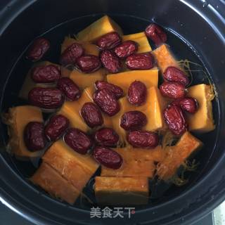 红枣南瓜汤的做法步骤：2