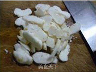 黑木耳荸荠炒荷兰豆的做法步骤：4