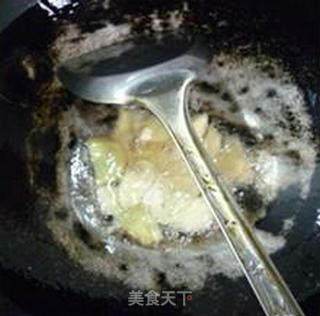 炒毛蟹的做法步骤：5