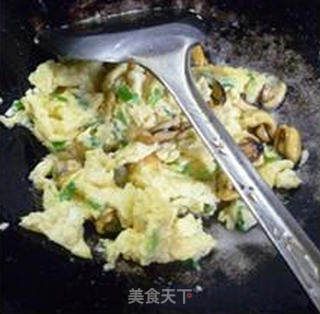 淡菜肉炒葱鸡蛋的做法步骤：11
