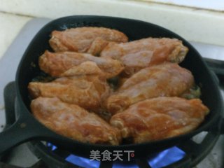 奥尔良烤鸡翅的做法步骤：2