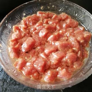咖喱土豆牛肉的做法步骤：1