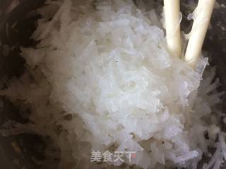 萝卜丝饼的做法步骤：1
