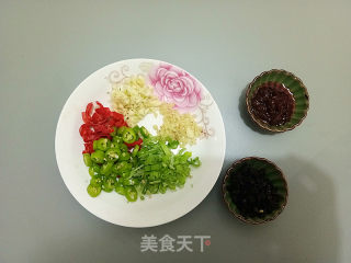 香辣金钱蛋的做法步骤：2