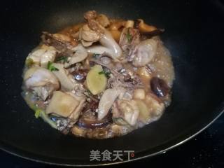 板栗炖鸡(焚忧菜谱)的做法步骤：3