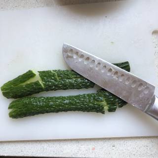 酸辣开胃的拍黄瓜的做法步骤：3
