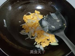 大葱炒鸡蛋的做法步骤：8