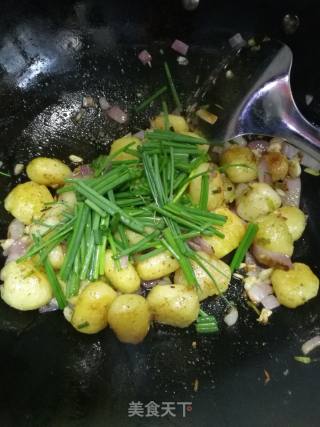椒盐小土豆的做法步骤：11