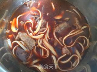 红酒牛肉意面的做法步骤：9