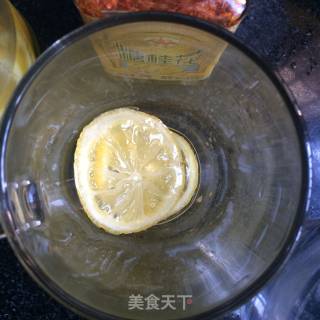糖桂花柠檬水的做法步骤：2