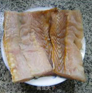 鳗鲞烧排骨的做法步骤：1
