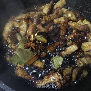 板栗烧肉的做法步骤：3