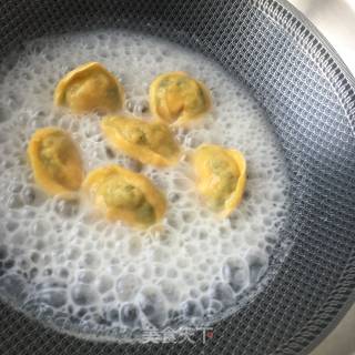 煎金元宝饺子的做法步骤：21