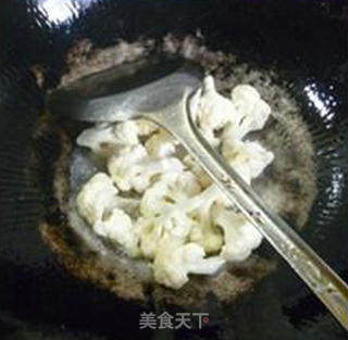 丝瓜炒花菜的做法步骤：5