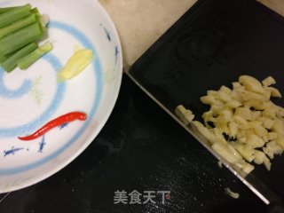 炒海瓜子的做法步骤：1