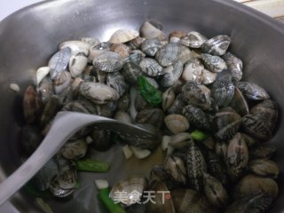 炒海瓜子的做法步骤：2