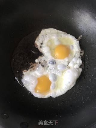 【彩蔬牛肉炒饭】—懒人滴最爱！的做法步骤：2