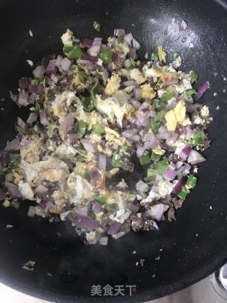 【彩蔬牛肉炒饭】—懒人滴最爱！的做法步骤：5